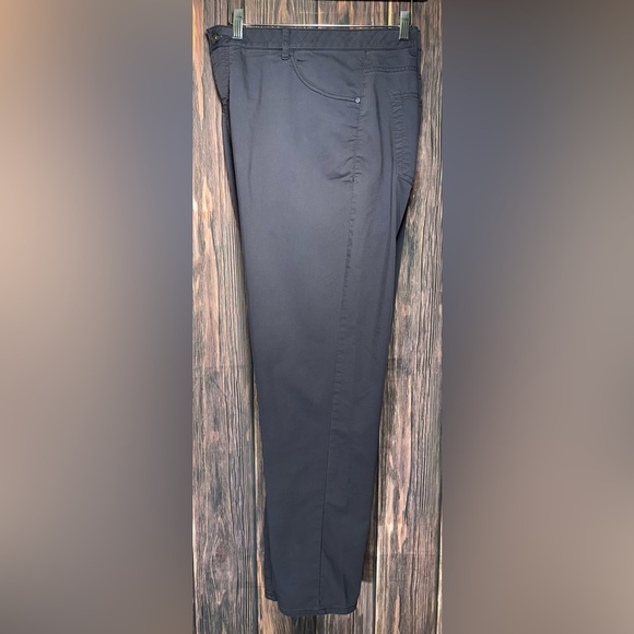 Men’s Nike Dri Fit Casual Everyday Pants - Size 40 Waist 32 Length - Picture 3 of 5